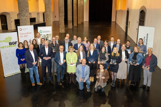 Bild 9 / 129